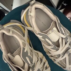 Azalea Wang Women's Beige and Gray Fashion Sneakers
